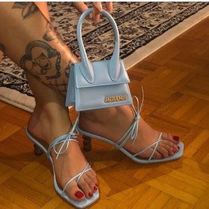 Meet The Posher, Anna